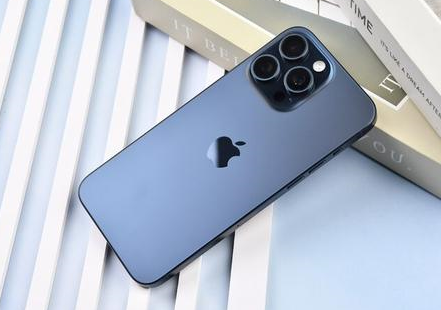 江苏苹果维修点分享iPhone 15 Pro Max屏幕更换全新实操风险 